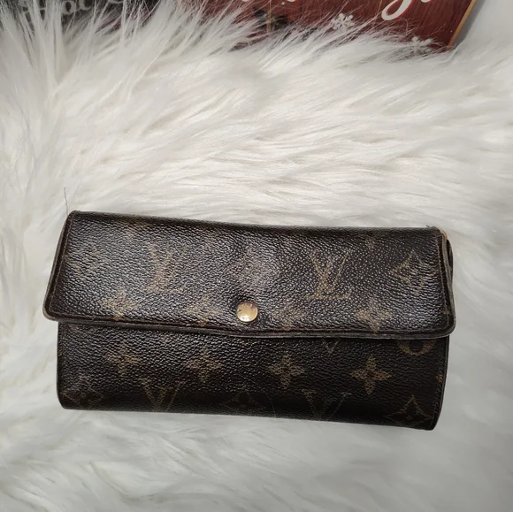 🤎 Vintage UC Louis Vuitton Authentic Leather Credit Card Wallet w/Coin Purse - Picture 4 of 16